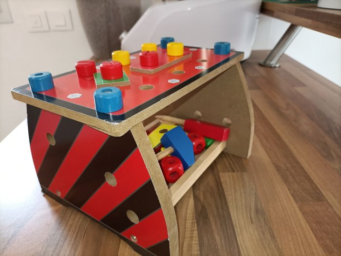 Petit établi de bricoleur bois et ces outils 23*17 cm - photo numéro 7