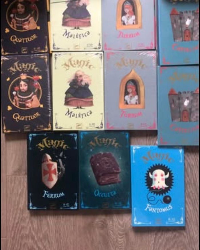 Lot de 16 jeux Djeco Magic  Certains sont neuf et emballés - photo numéro 4