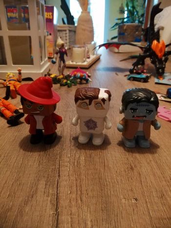 Lot de personnages MC Donald's