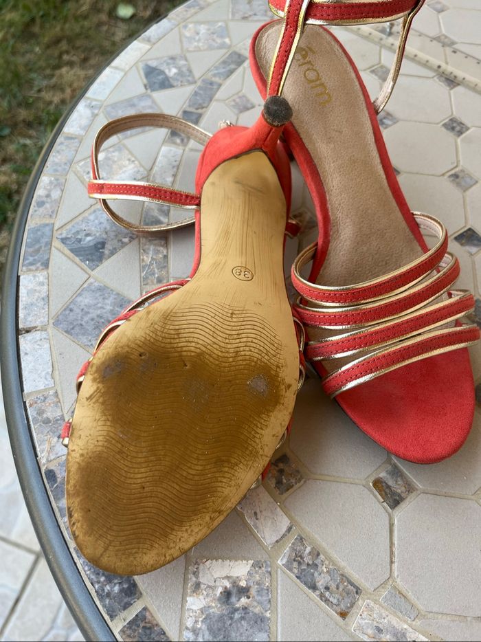 Nu pieds - photo numéro 2