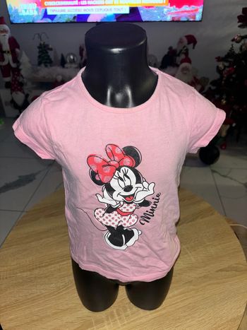 TEE shirt Minnie taille 2 ans en bon état