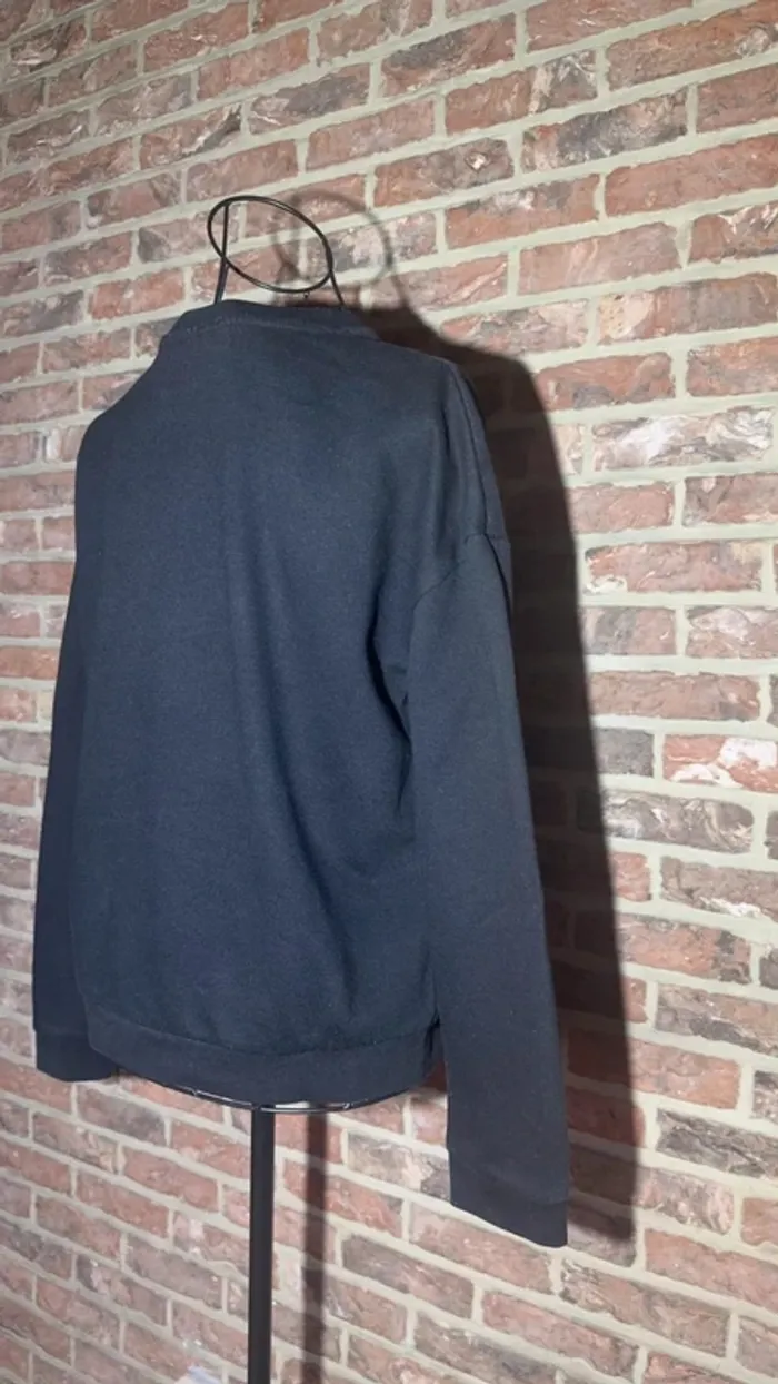 Sweat Stranger Things noir et rpuge Taille S / 36 - photo numéro 8