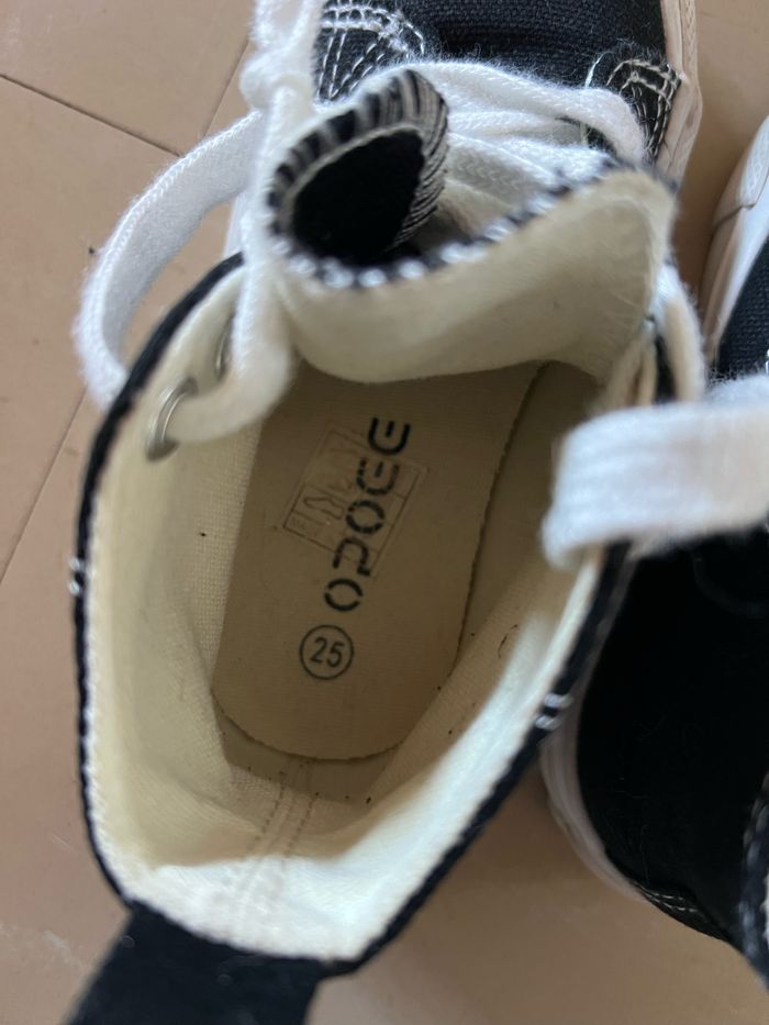 Chaussures enfant taille 25 - photo numéro 8