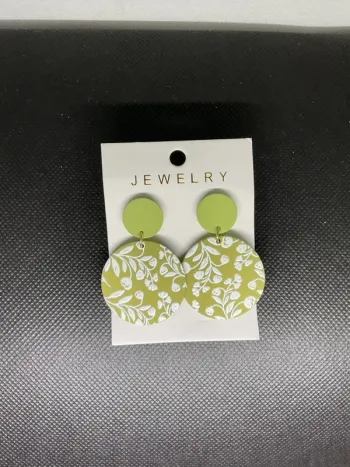 Boucles d’oreilles « kaki » neuve