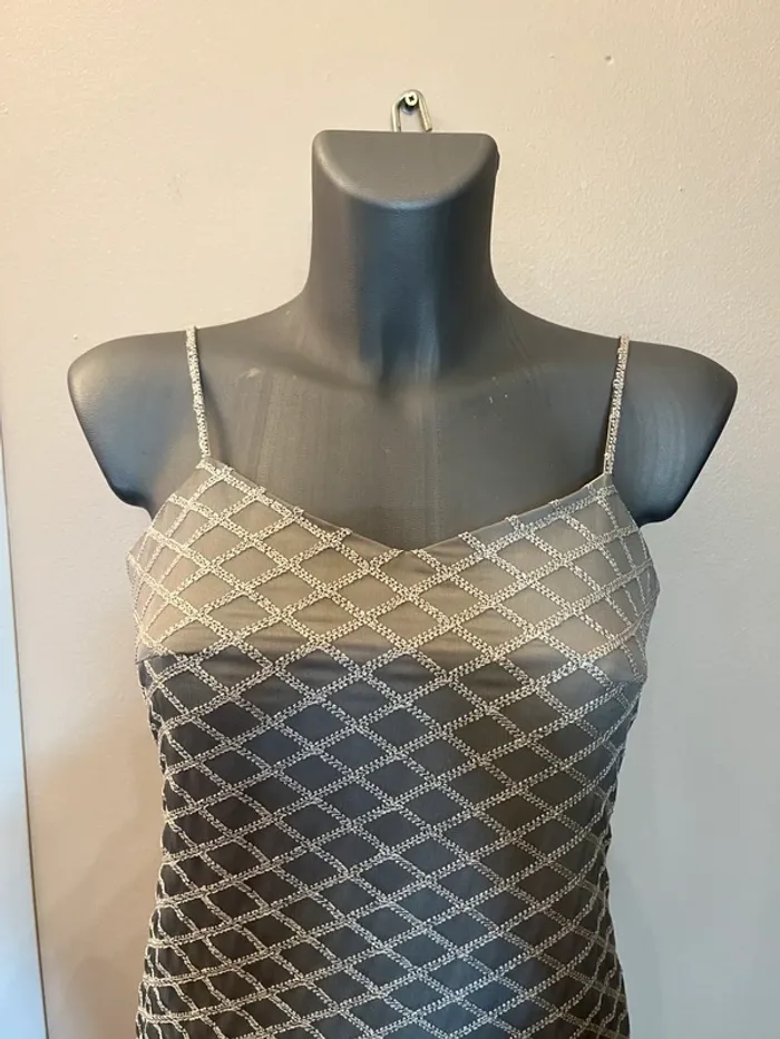 Magnifique robe fait main - photo numéro 3
