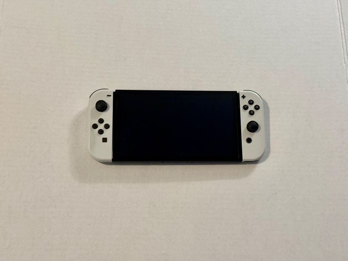 Nintendo Switch modèle OLED - photo numéro 9