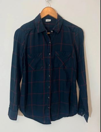 Chemise marine à carreaux