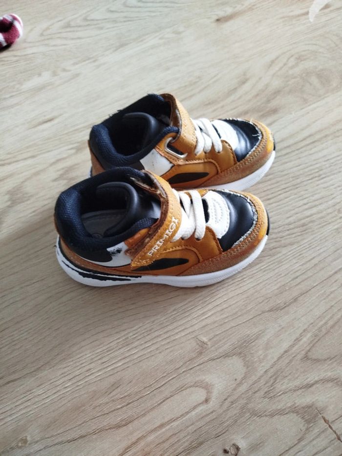 Baskets Primigi 22 - photo numéro 4