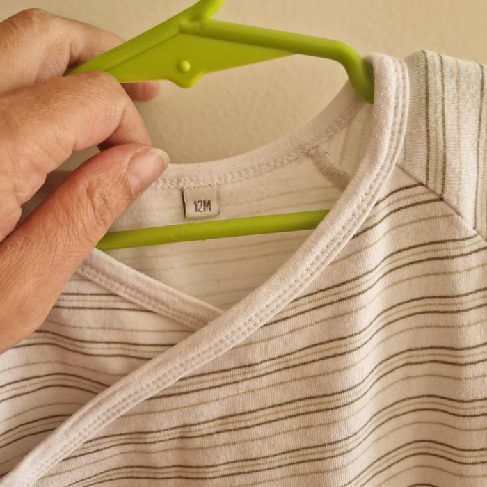 1 an body cache coeur rayé - photo numéro 2