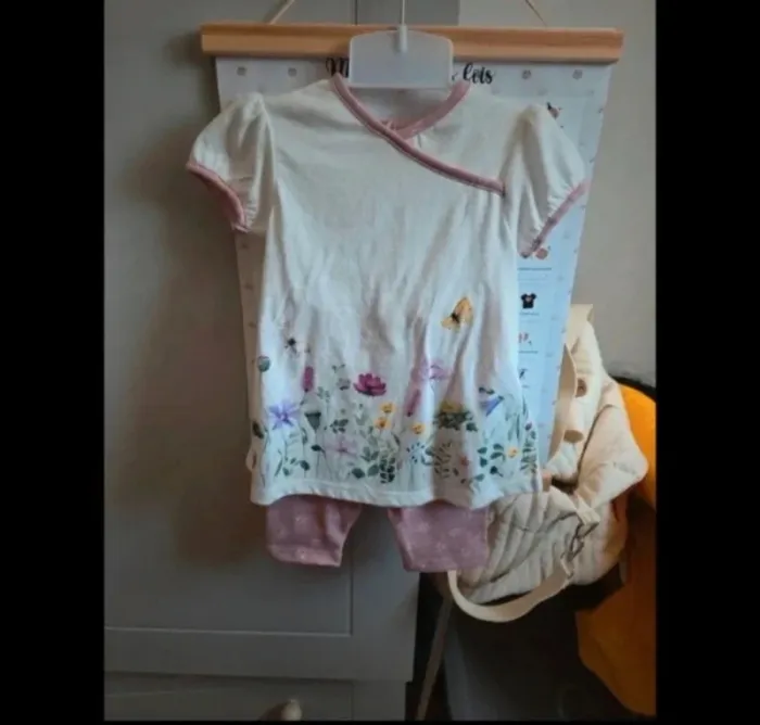 🥰 Ensemble fille 6 mois neuf rose - photo numéro 2
