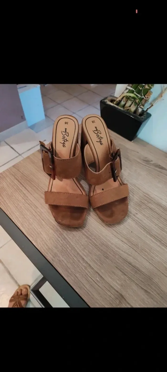 Chaussure talon taille 38 marque botega
