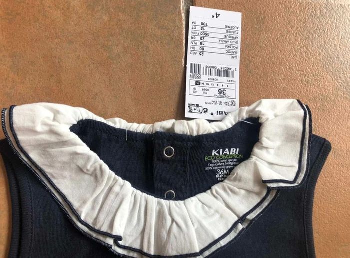 Très joli  débardeur  Kiabi  avec  col  fantaisie  (36  mois) neuf - photo numéro 2