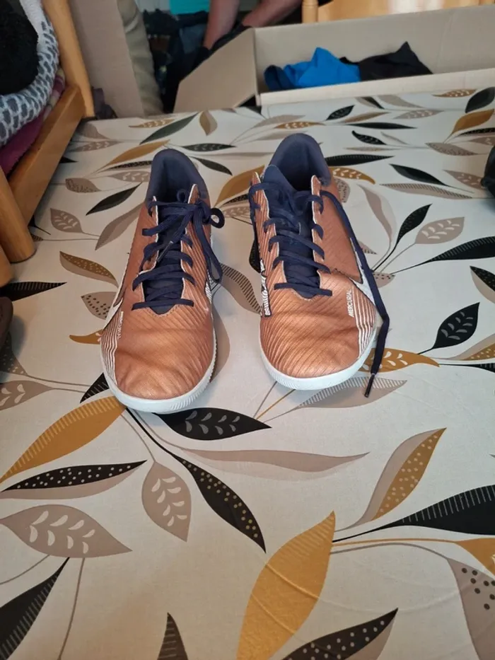 Chaussure foot salle - photo numéro 2