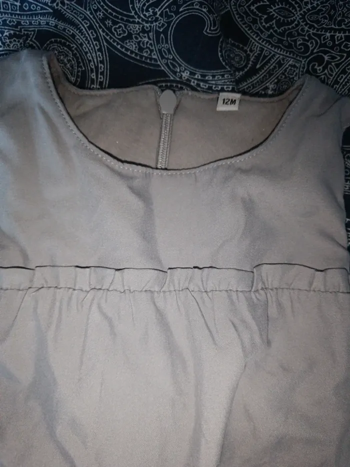 Robe style catimini grise motifs roses - photo numéro 2