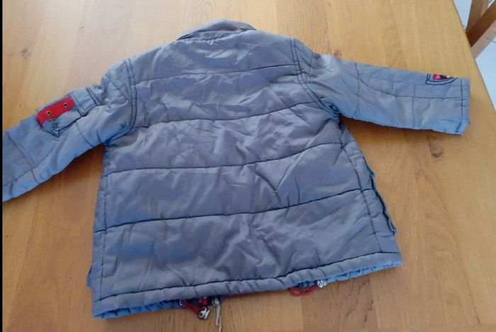 Manteau taille 4 ans en bon état - photo numéro 4