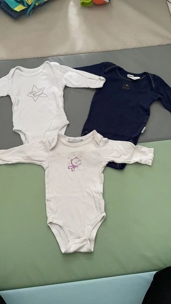 Lot de 3 bodies manches longues 6 mois