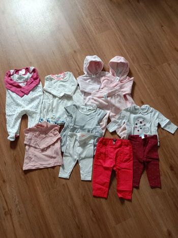 Lot vêtements fille 12 pièces
