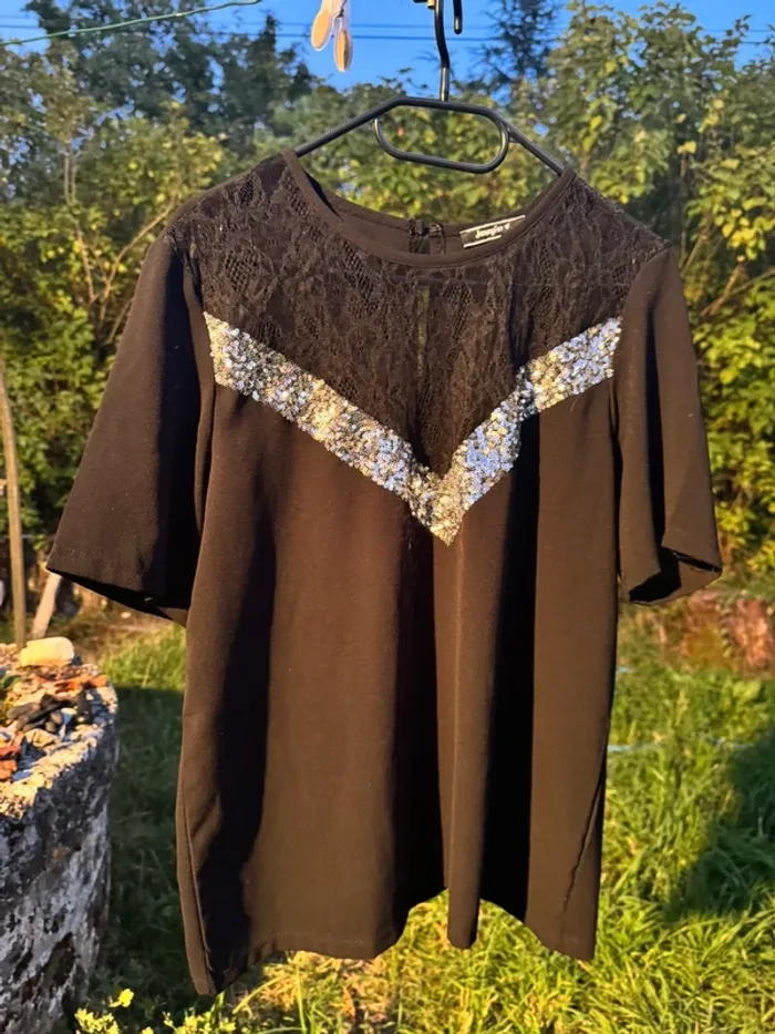 Haut de fête avec dentelle Jennyfer