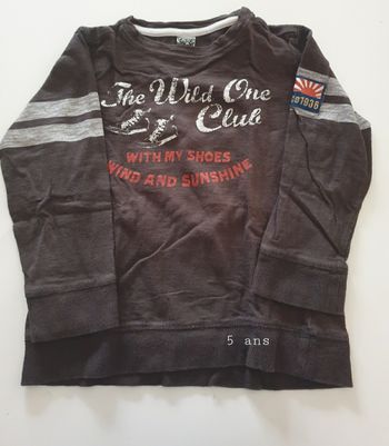 T-shirt