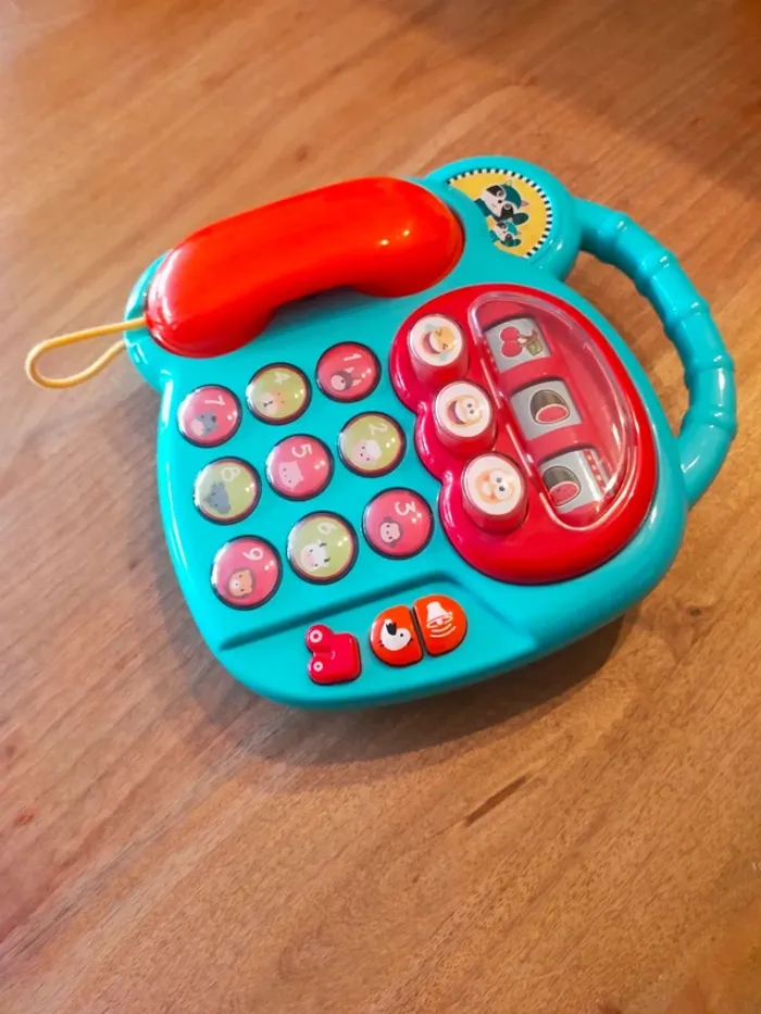 🎶 Jouet musical téléphone - photo numéro 3
