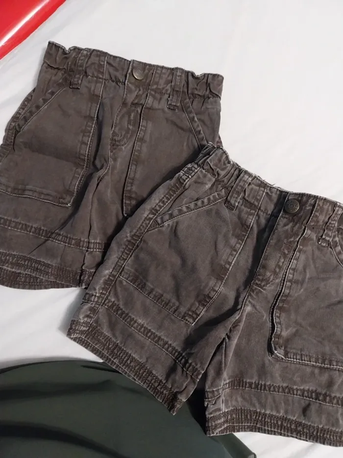 2 shorts obaibi