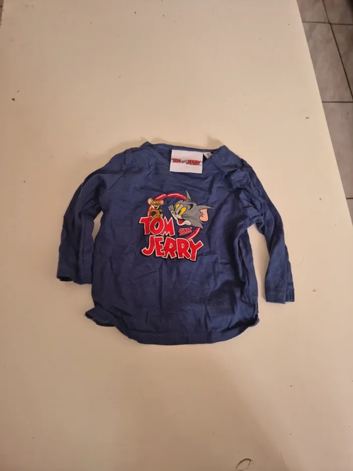 T-shirt à manches longues tom et jerry 6 mois