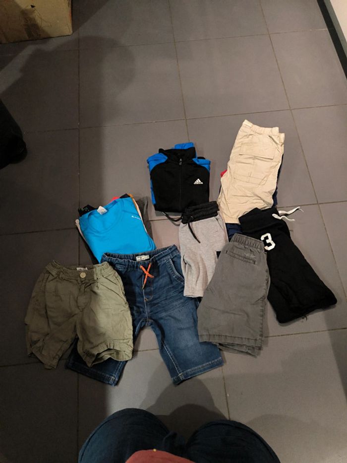 Lot vêtements garçon taille 7-8 ans