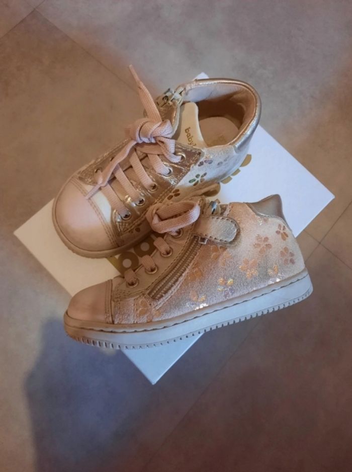 Chaussures Bb fille Babybotte taille 26 - photo numéro 2