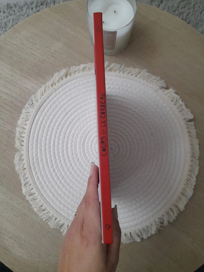 Livre l'ours et le corbeau - photo numéro 4