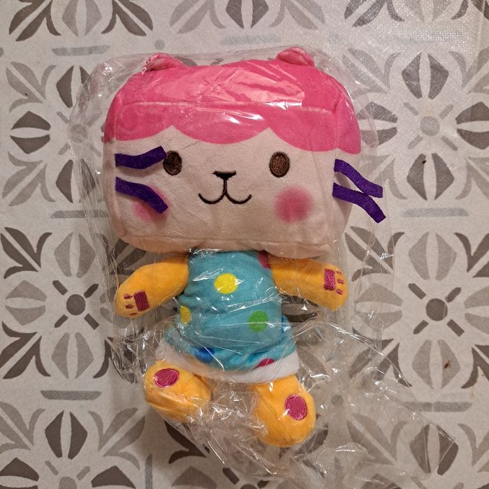 Peluche Bébé Boîte – Gabby’s Dollhouse Netflix – Neuve sous blister