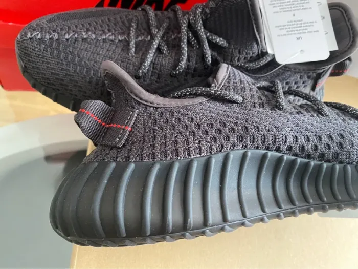 Adidas Yeezy boost 350 v2 black - photo numéro 13