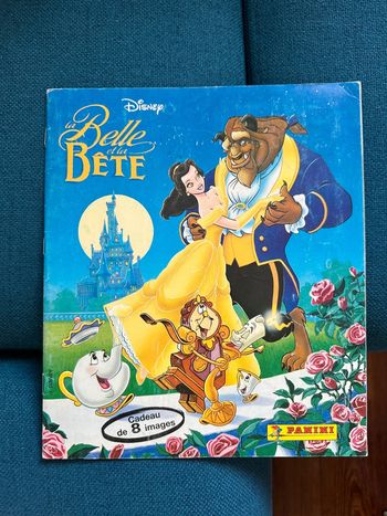 Album Panini stickers autocollants vignettes complet Disney La Belle et la Bête