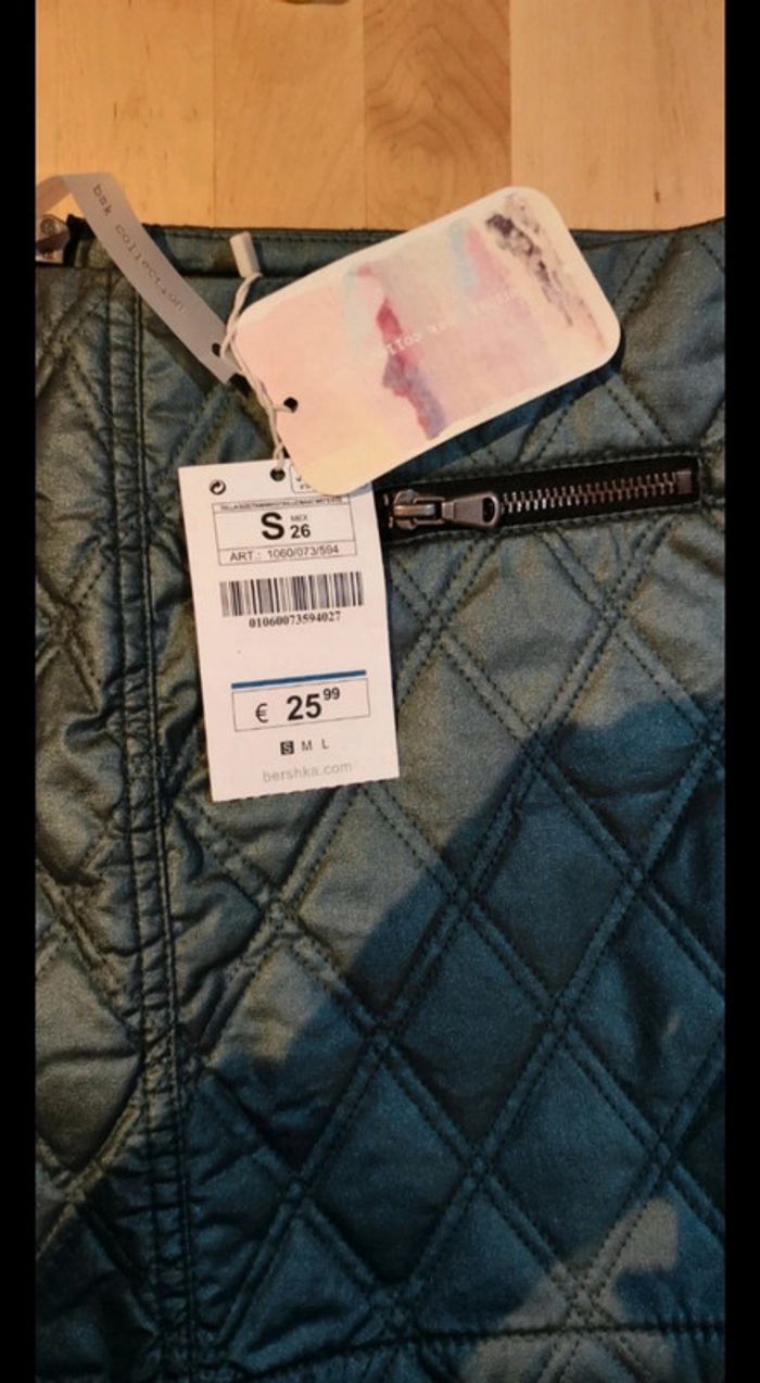 Jupe verte Bershka - photo numéro 4