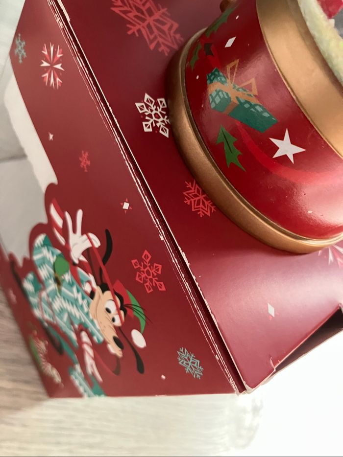 Boule à neige Noël 2020 Disney store - photo numéro 9