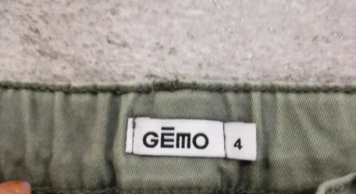 Short garçon 4 ans comme NEUF - photo numéro 2