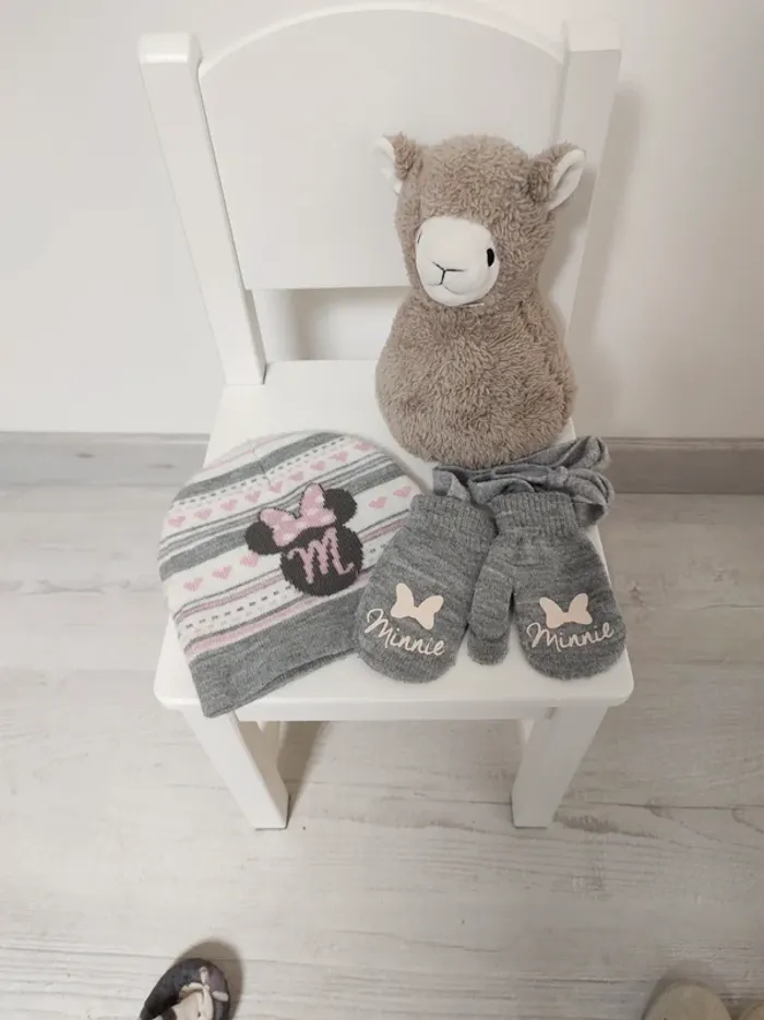 Bonnet et moufles bébé fille Minie