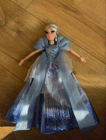 Barbie cendrillon spécial 100 ans 