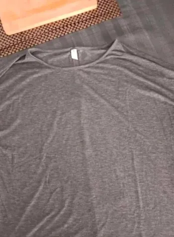 Tee-shirt  manches 3/4 bon  état  Kiabi xl