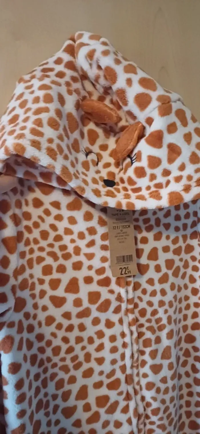 Pyjama style combinaison à tirettes . Tape à l'œil 12 ans . - photo numéro 3