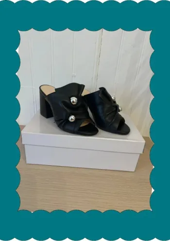 Chaussure ouverte neuve
