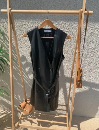 Robe Mango noire similicuir