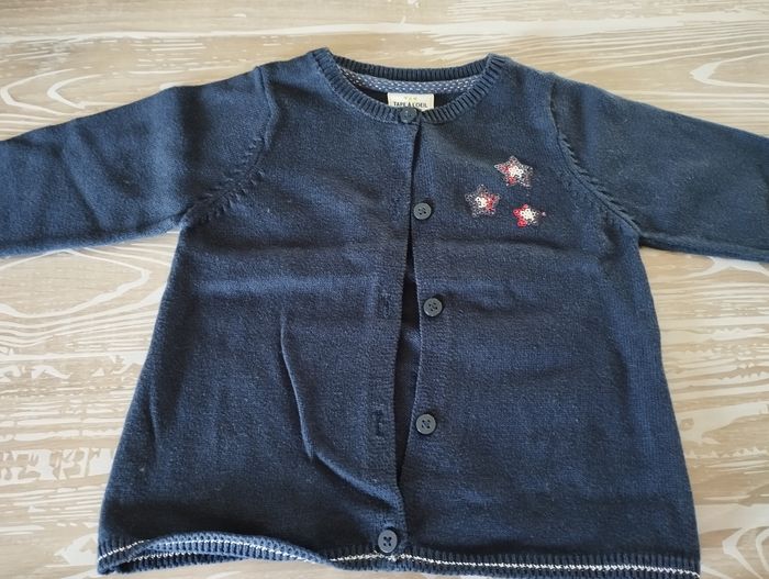 2 gilets 6 mois - photo numéro 4