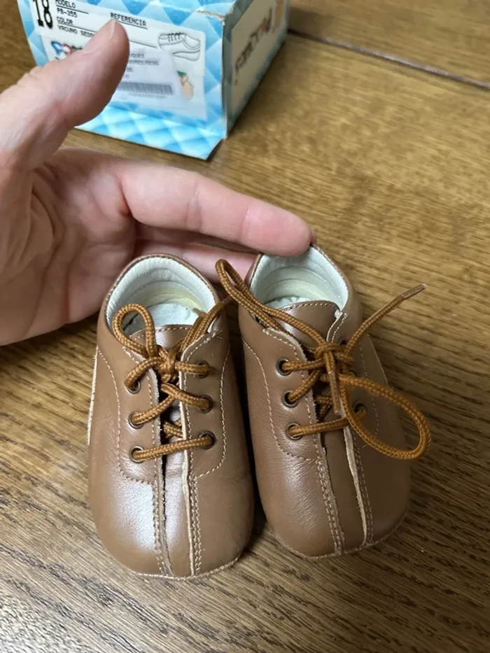 Chaussons en cuir Peuques - photo numéro 2