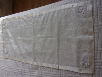 napperon "noeuds" écru 93 x 42 cm