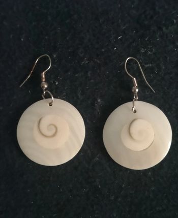 Boucles d'oreilles rondes