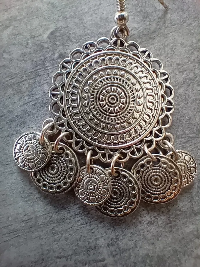 Boucles d'oreilles à motifs ethniques - photo numéro 2