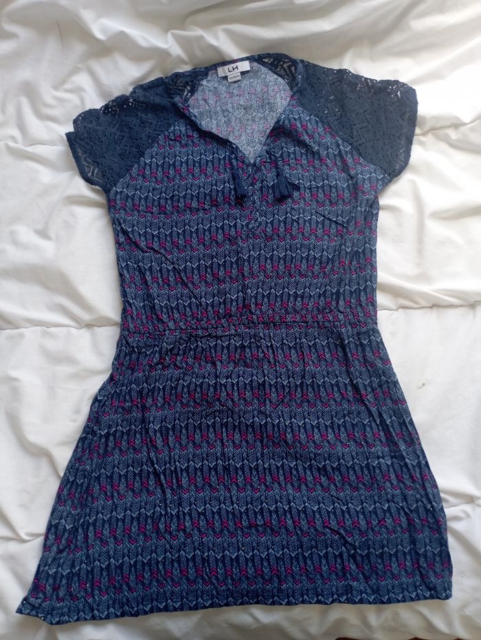 Robe bleue manches courtes la Halle 12 ans 3€