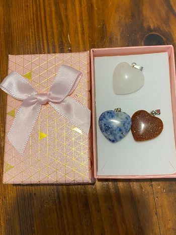 Coffret ensemble de petits cœurs en pierres