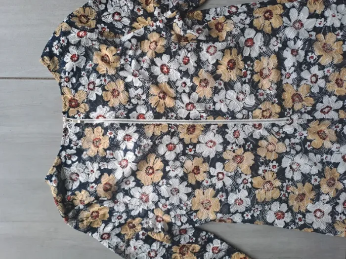 Robe effet dentelle florale VEGAS Taille M - photo numéro 9