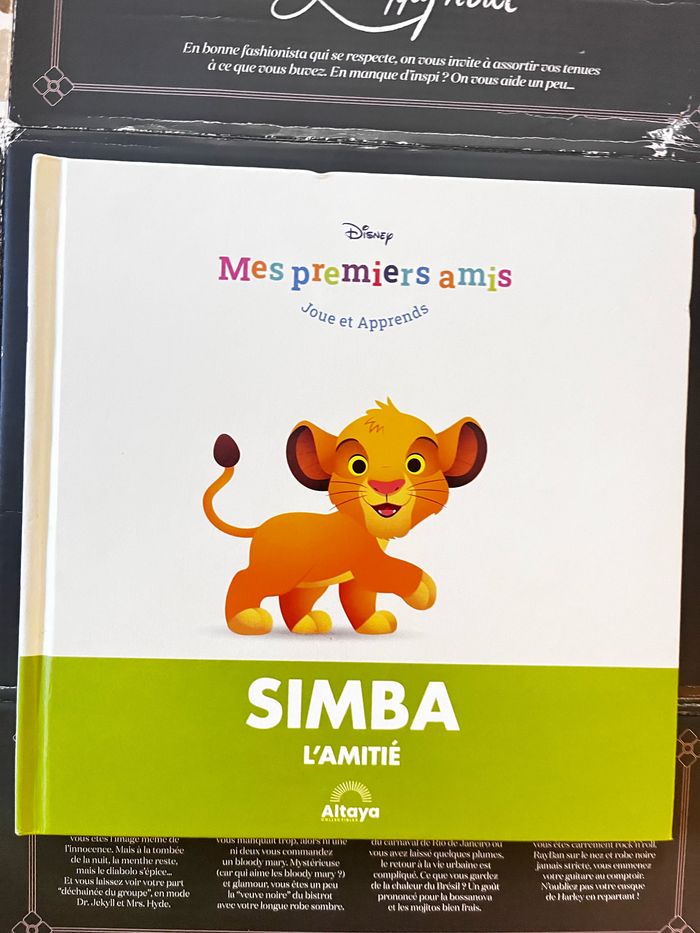Livre Disney mes premiers amis : simba, inclus la figurine - photo numéro 2